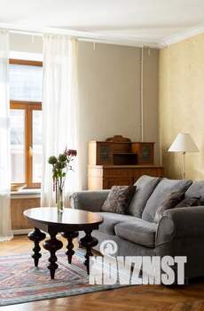 2-к квартира, посуточно, 100м2, 4/4 этаж