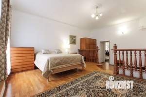3-к квартира, на длительный срок, 133м2, 2/4 этаж