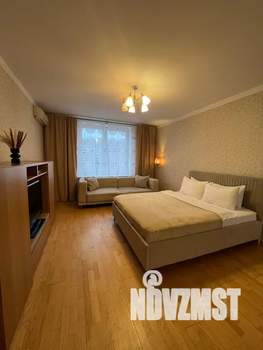 1-к квартира, посуточно, 48м2, 9/19 этаж