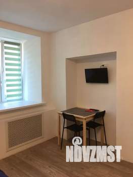 Студия квартира, посуточно, 25м2, 1/3 этаж