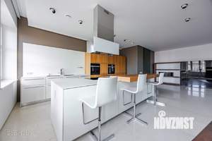 4-к квартира, на длительный срок, 205м2, 7/8 этаж