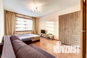 1-к квартира, посуточно, 42м2, 20/24 этаж