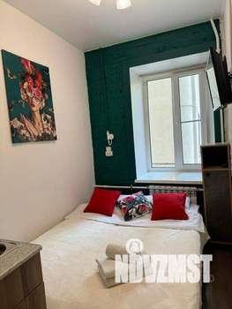 1-к квартира, посуточно, 13м2, 1/1 этаж