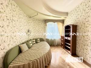 3-к квартира, на длительный срок, 130м2, 2/9 этаж