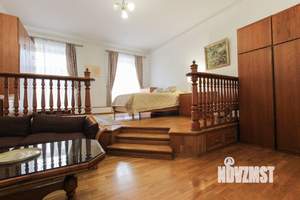 3-к квартира, на длительный срок, 133м2, 2/4 этаж