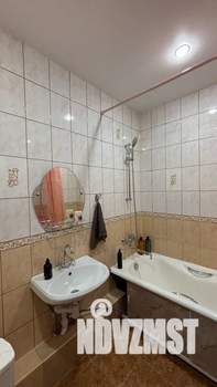 1-к квартира, посуточно, 39м2, 8/18 этаж