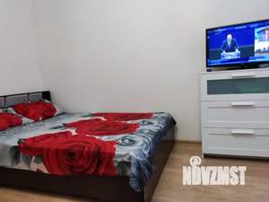 1-к квартира, посуточно, 41м2, 5/25 этаж