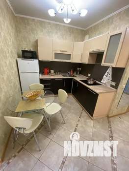 1-к квартира, посуточно, 37м2, 4/16 этаж