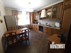 2-к квартира, посуточно, 80м2, 3/7 этаж