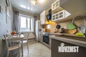 1-к квартира, посуточно, 53м2, 1/1 этаж