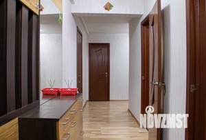 2-к квартира, посуточно, 60м2, 1/1 этаж