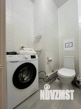 Студия квартира, посуточно, 28м2, 13/24 этаж