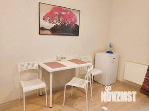 Студия квартира, посуточно, 19м2, 2/10 этаж
