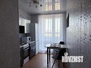 1-к квартира, посуточно, 40м2, 16/24 этаж