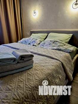 1-к квартира, посуточно, 37м2, 9/16 этаж