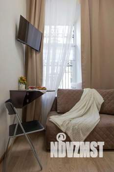 1-к квартира, посуточно, 14м2, 1/1 этаж