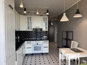 1-к квартира, посуточно, 34м2, 23/24 этаж