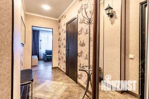1-к квартира, посуточно, 40м2, 2/10 этаж