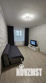 1-к квартира, посуточно, 42м2, 5/18 этаж