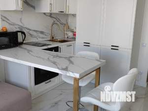 Студия квартира, посуточно, 33м2, 19/25 этаж