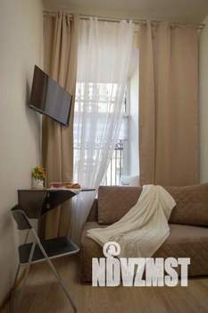 1-к квартира, посуточно, 14м2, 1/1 этаж