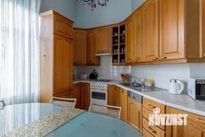 3-к квартира, посуточно, 153м2, 2/5 этаж
