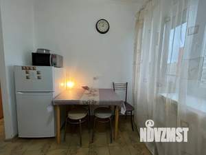 Студия квартира, посуточно, 38м2, 8/20 этаж