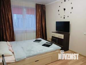 1-к квартира, посуточно, 33м2, 14/23 этаж
