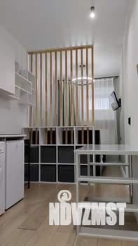 Студия квартира, посуточно, 14м2, 1/4 этаж