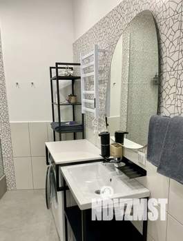 Студия квартира, посуточно, 33м2, 4/8 этаж