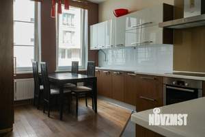 2-к квартира, на длительный срок, 105м2, 4/5 этаж