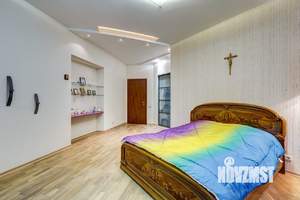 4-к квартира, на длительный срок, 180м2, 3/5 этаж