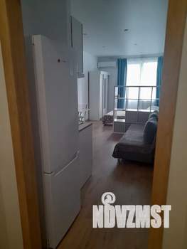 Студия квартира, посуточно, 30м2, 11/20 этаж