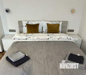 Студия квартира, посуточно, 40м2, 6/9 этаж