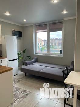 Студия квартира, посуточно, 44м2, 2/5 этаж