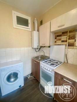 3-к квартира, на длительный срок, 53м2, 1/4 этаж