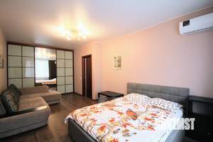 1-к квартира, на длительный срок, 42м2, 7/10 этаж