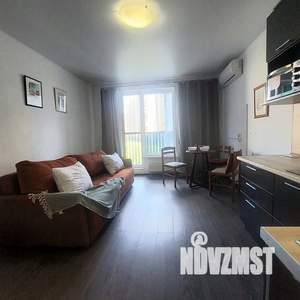 Студия квартира, посуточно, 28м2, 5/19 этаж