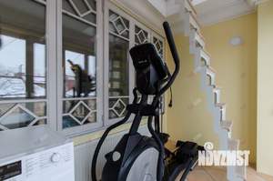 3-к квартира, на длительный срок, 105м2, 4/4 этаж