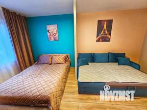 1-к квартира, посуточно, 42м2, 1/25 этаж