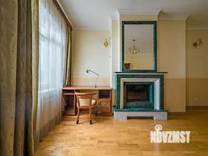 3-к квартира, на длительный срок, 130м2, 4/7 этаж
