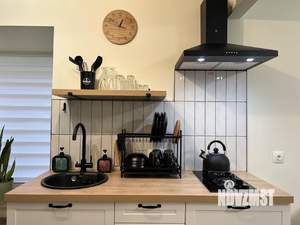 Студия квартира, посуточно, 28м2, 1/4 этаж