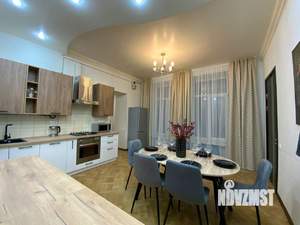 4-к квартира, на длительный срок, 118м2, 3/4 этаж