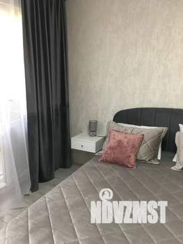 Студия квартира, посуточно, 27м2, 16/20 этаж