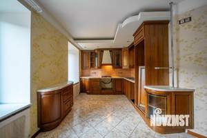 4-к квартира, на длительный срок, 150м2, 3/6 этаж