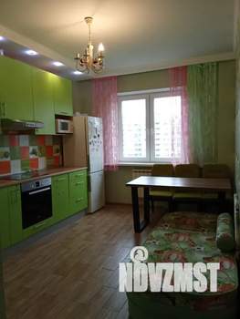 1-к квартира, посуточно, 40м2, 15/19 этаж