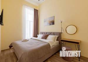 Студия квартира, посуточно, 45м2, 2/5 этаж