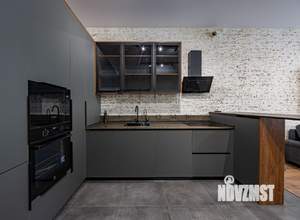 3-к квартира, на длительный срок, 102м2, 2/4 этаж