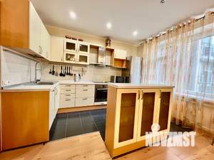 2-к квартира, посуточно, 90м2, 2/8 этаж