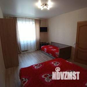1-к квартира, посуточно, 39м2, 1/1 этаж